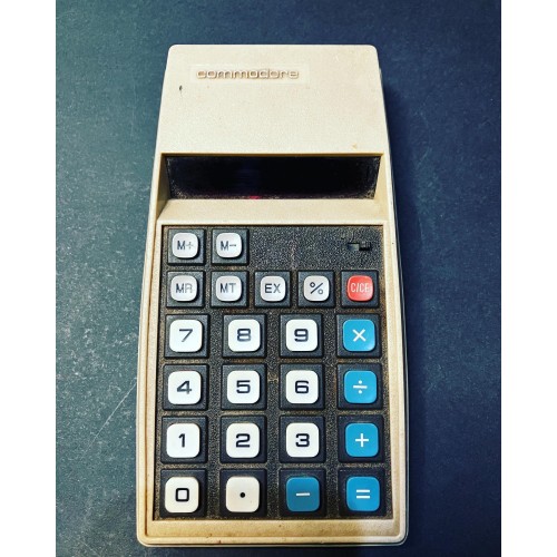 Commodore Vintage Hesap Makinesi